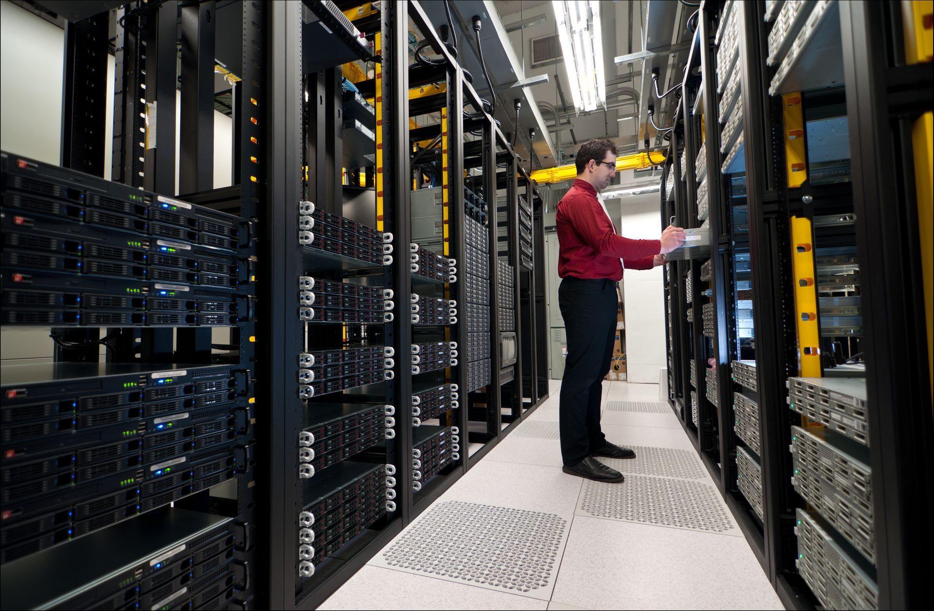 Optimizing IT Infrastructure with Racks  in abu dhabi, uae