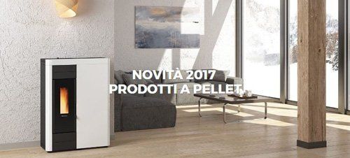 Salotto con stufa a pellet