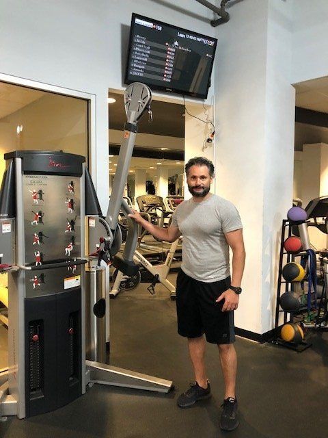 Lobby entrance area of the Park Avenue physical therapy clinic location.
