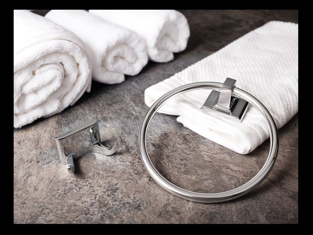 bathroom towels and holder
