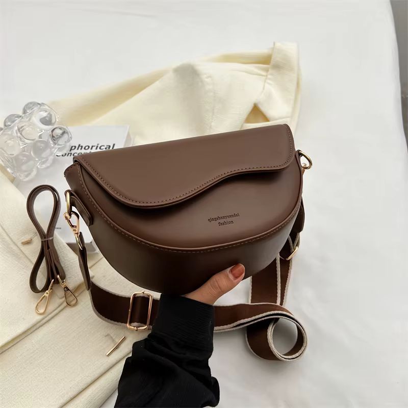 Women’s Vintage Saddle Bag