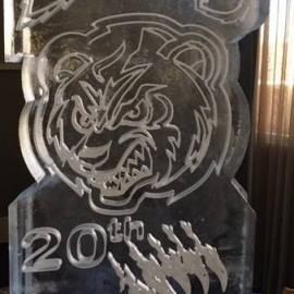 Clear etched glass trophy with a roaring tiger face and “2019” at the bottom.