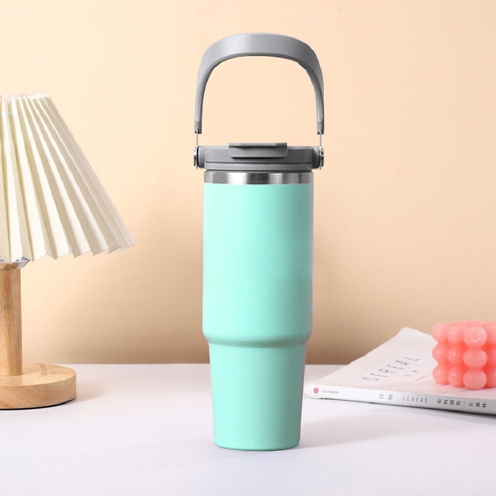 (單入) 手提雙飲保溫杯 900ml 保冰杯 手提冰壩杯 環保杯 保溫杯 雙飲杯 吸管杯 保溫瓶 隨行杯 運動水壺 304不鏽鋼保溫杯 提杯 手提杯 水杯 水壺 【DO528】