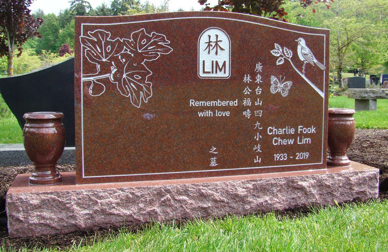 A gravestone with the name lim on it