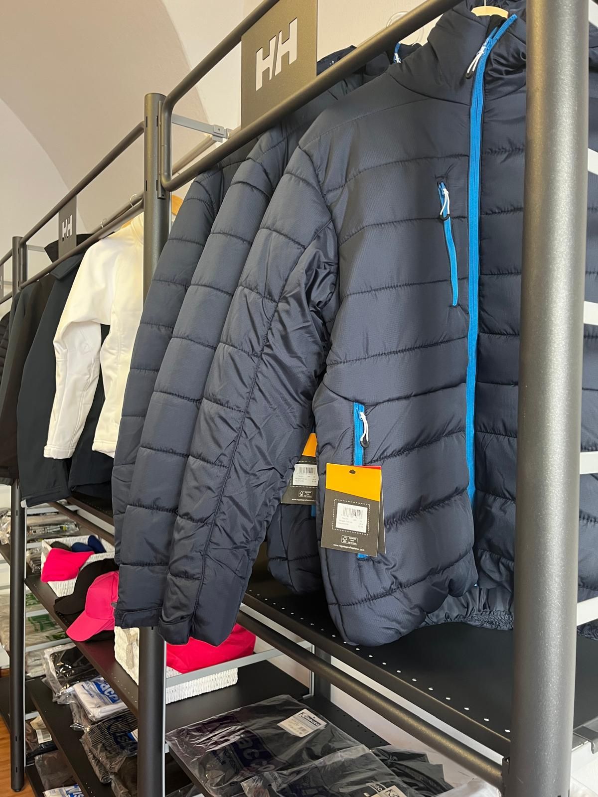 Interni Nora Divise Lavoro