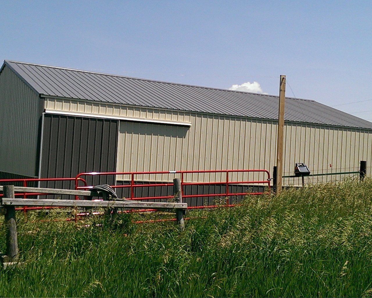 Elk Horn House Barn — Elk Horn, IA — Modern Roofing LLC