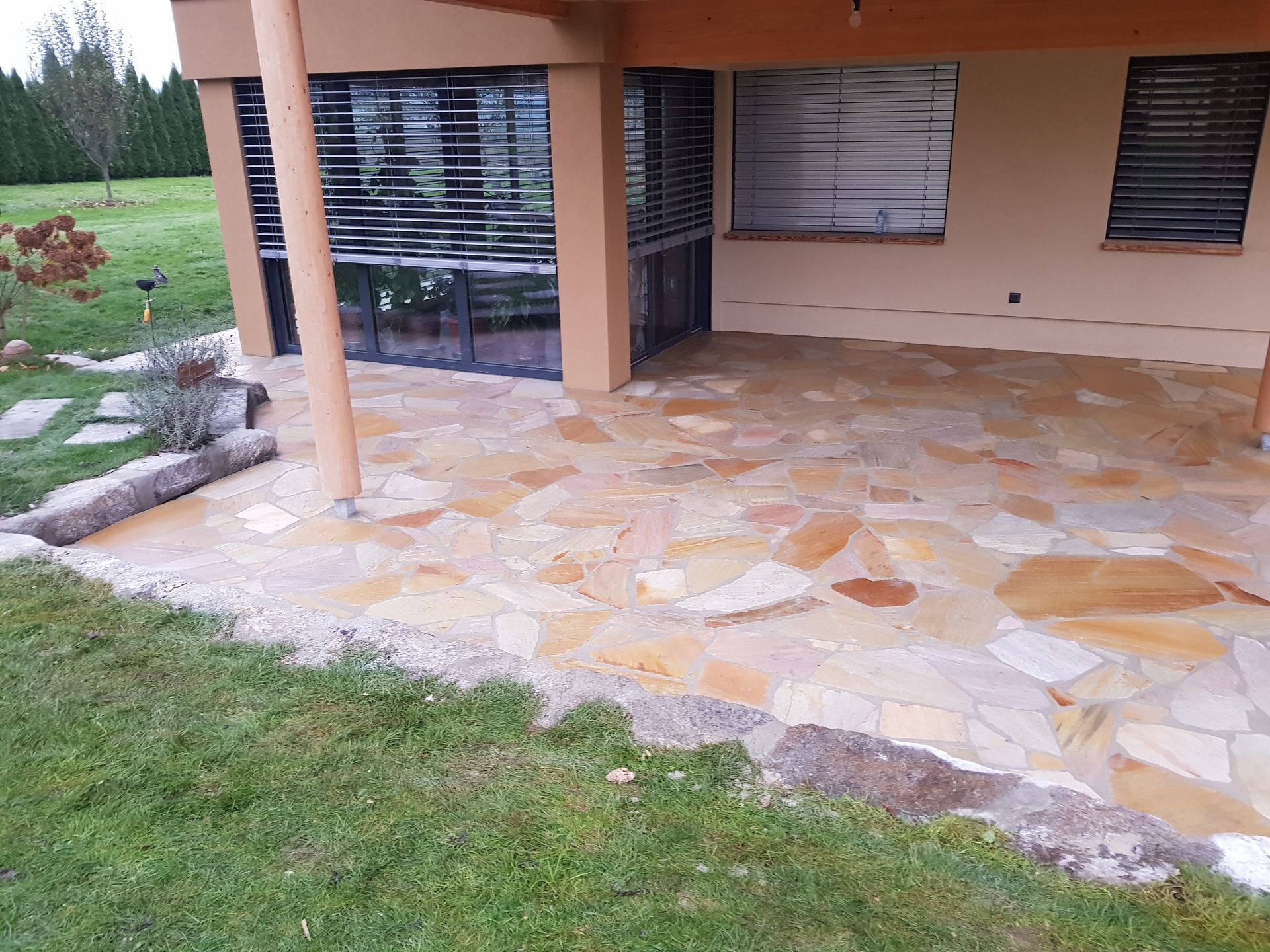 naturstein bodenfliesen platten außenbereich