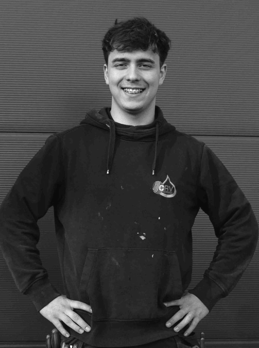 Michael – technieker bij CRV Service, gespecialiseerd in onderhoud en herstelling van verwarmingsinstallaties