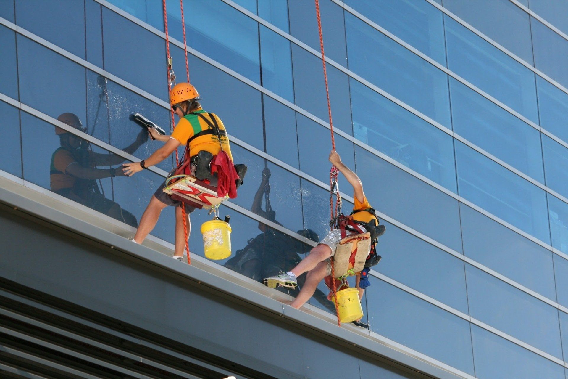 OTTRA high rise window cleaners in action