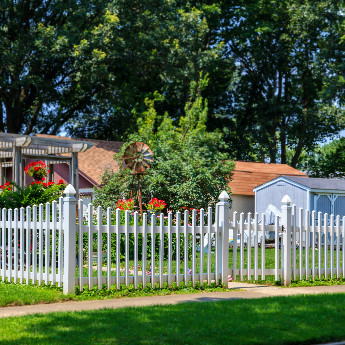 Vinyl Fencing Huntersville, NC - Local Professionals for Vinyl Fencing ...