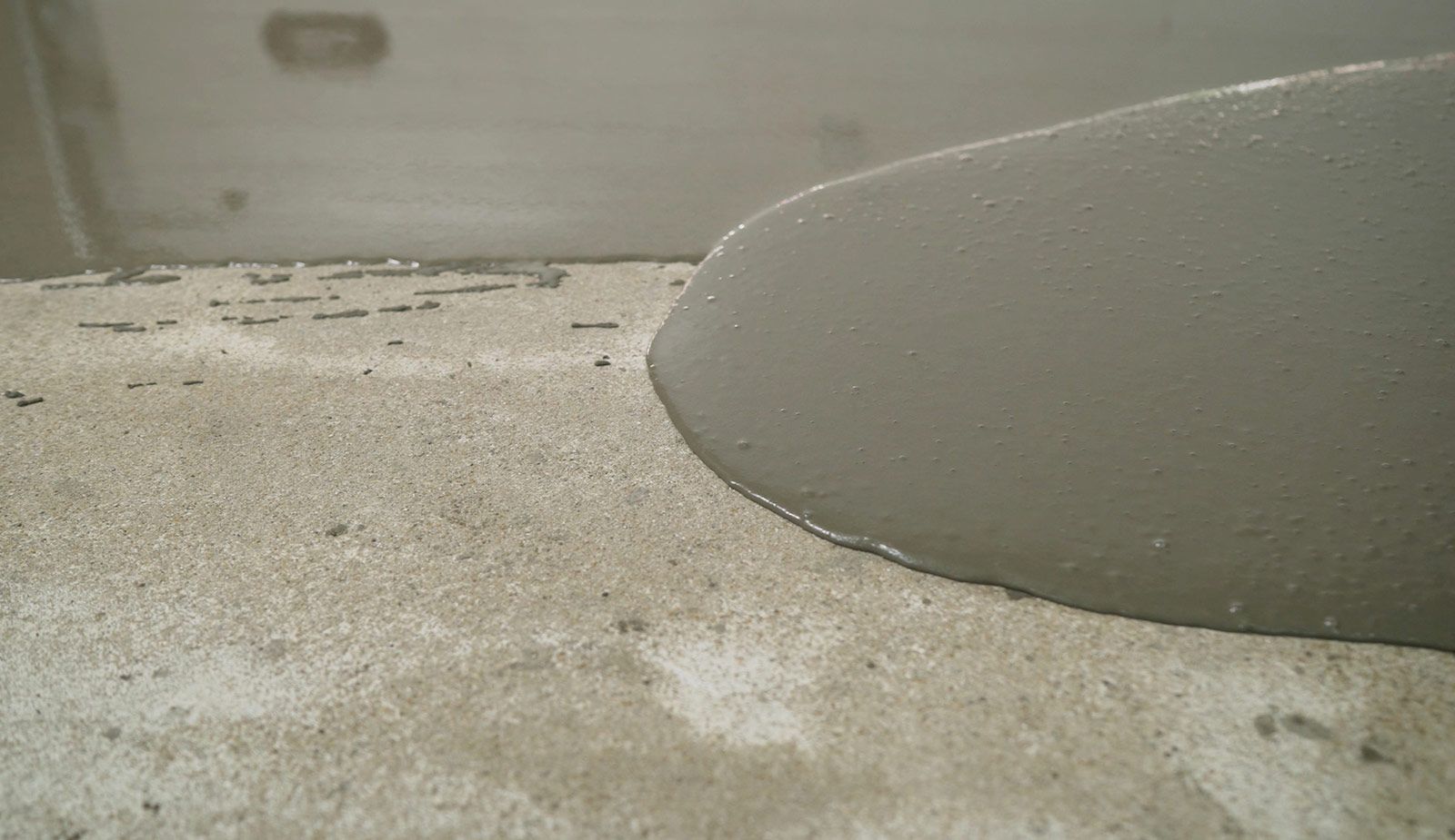 All you need to know about cementitious liquid floor screed aftercare