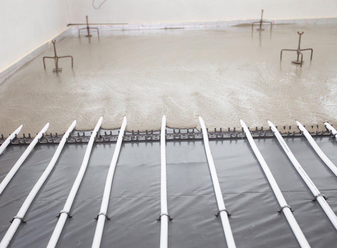 Fill screed floor repair and furnish