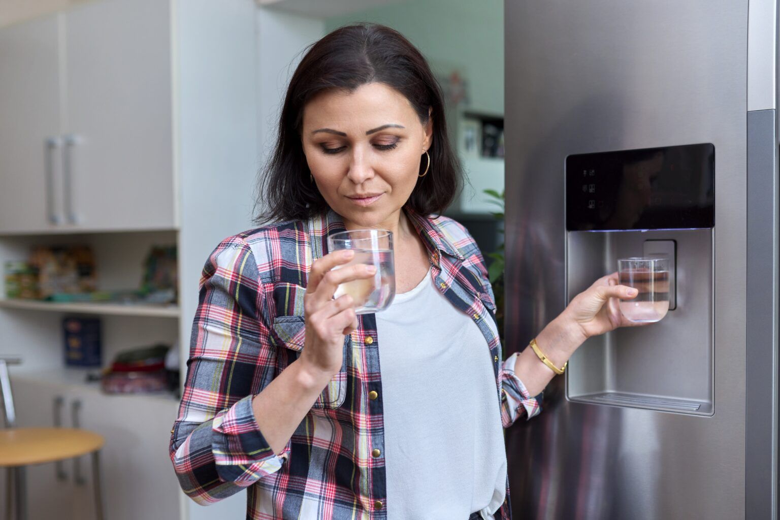 Refrigerator Water Filter Pros: