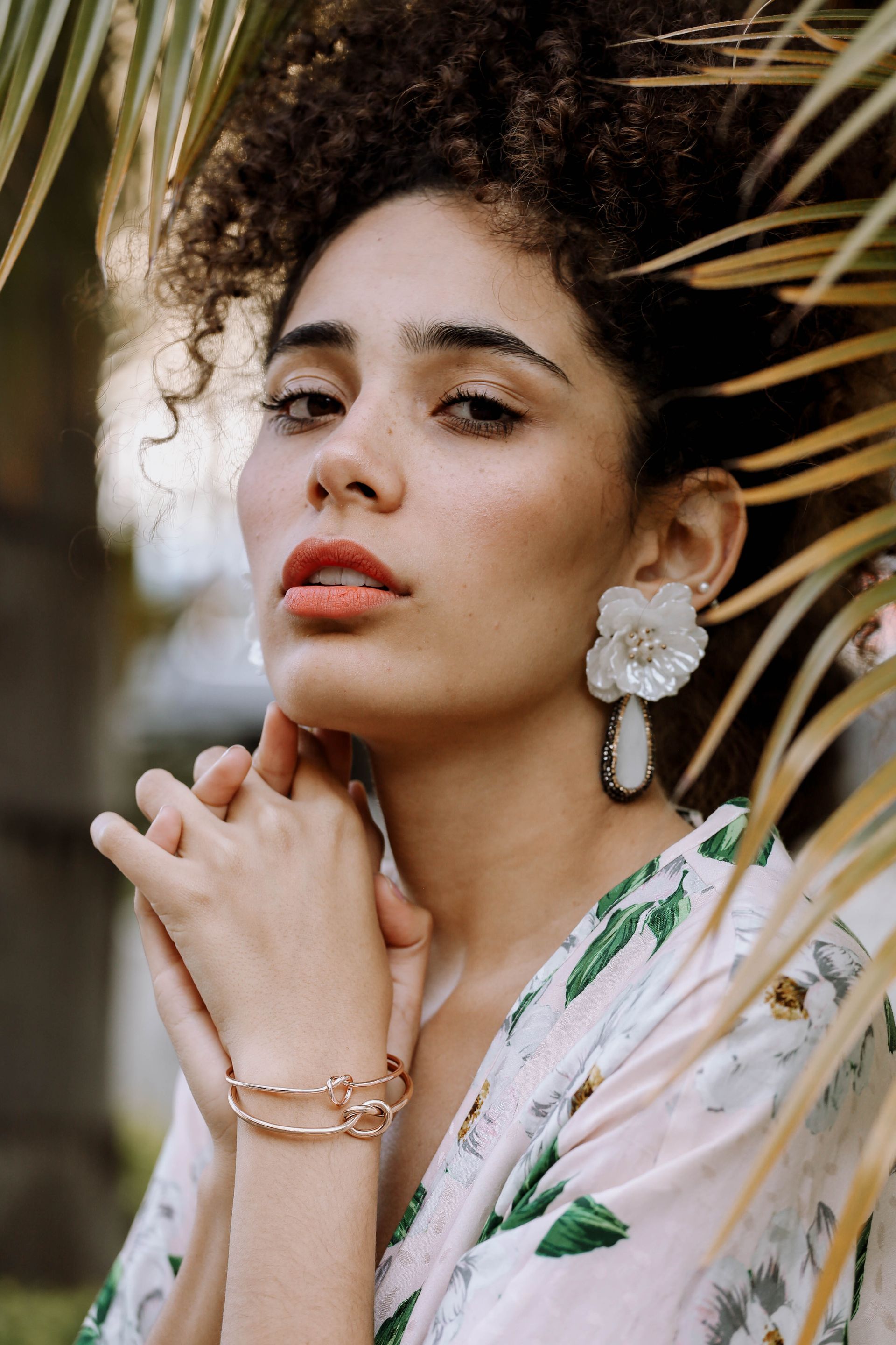 Retrato profesional cinematográfico para marca personal y especialistas médicos realizado por RomRom.MODELO