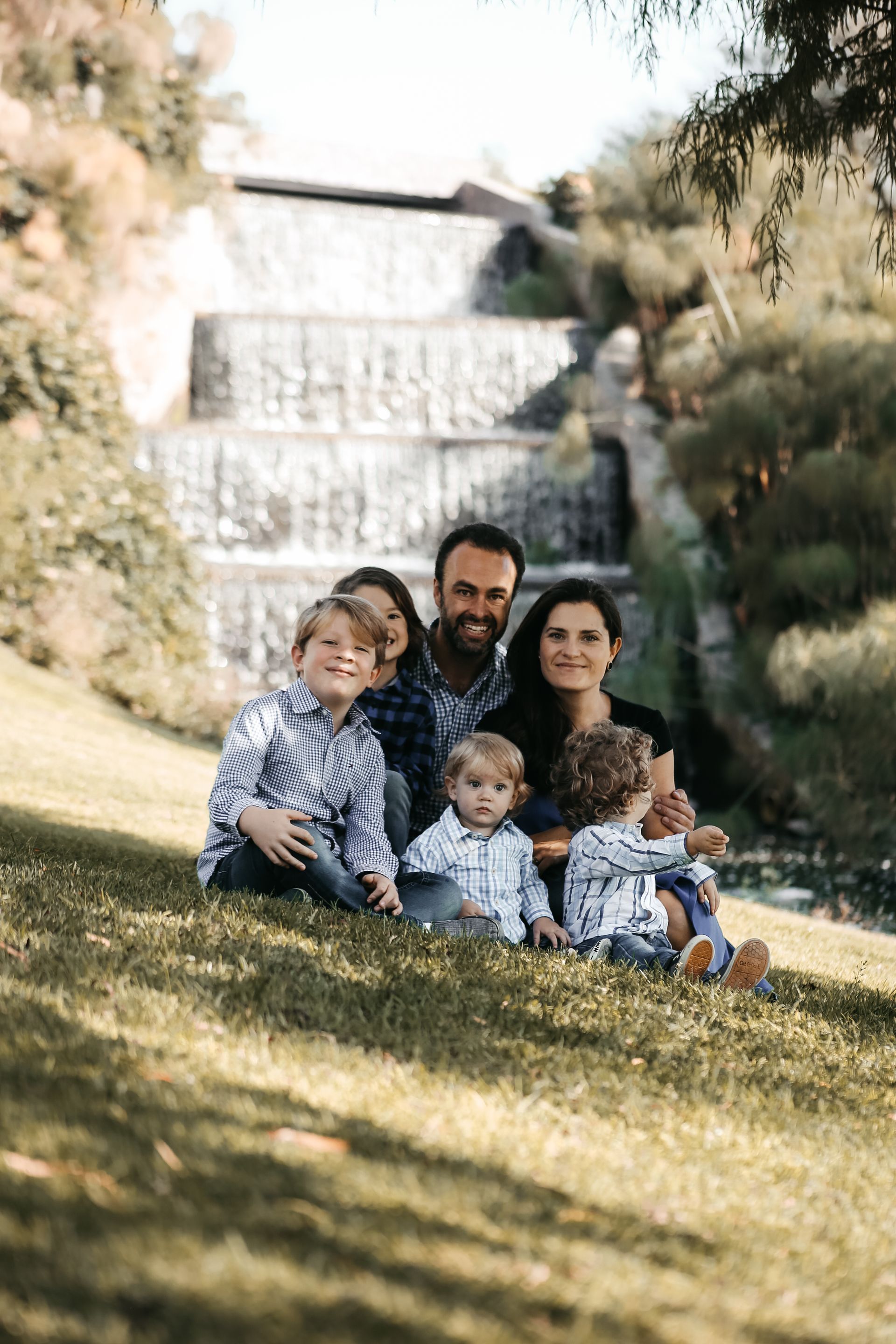 Retrato profesional cinematográfico para marca personal y especialistas médicos realizado por RomRom.FOTO FAMILIAR