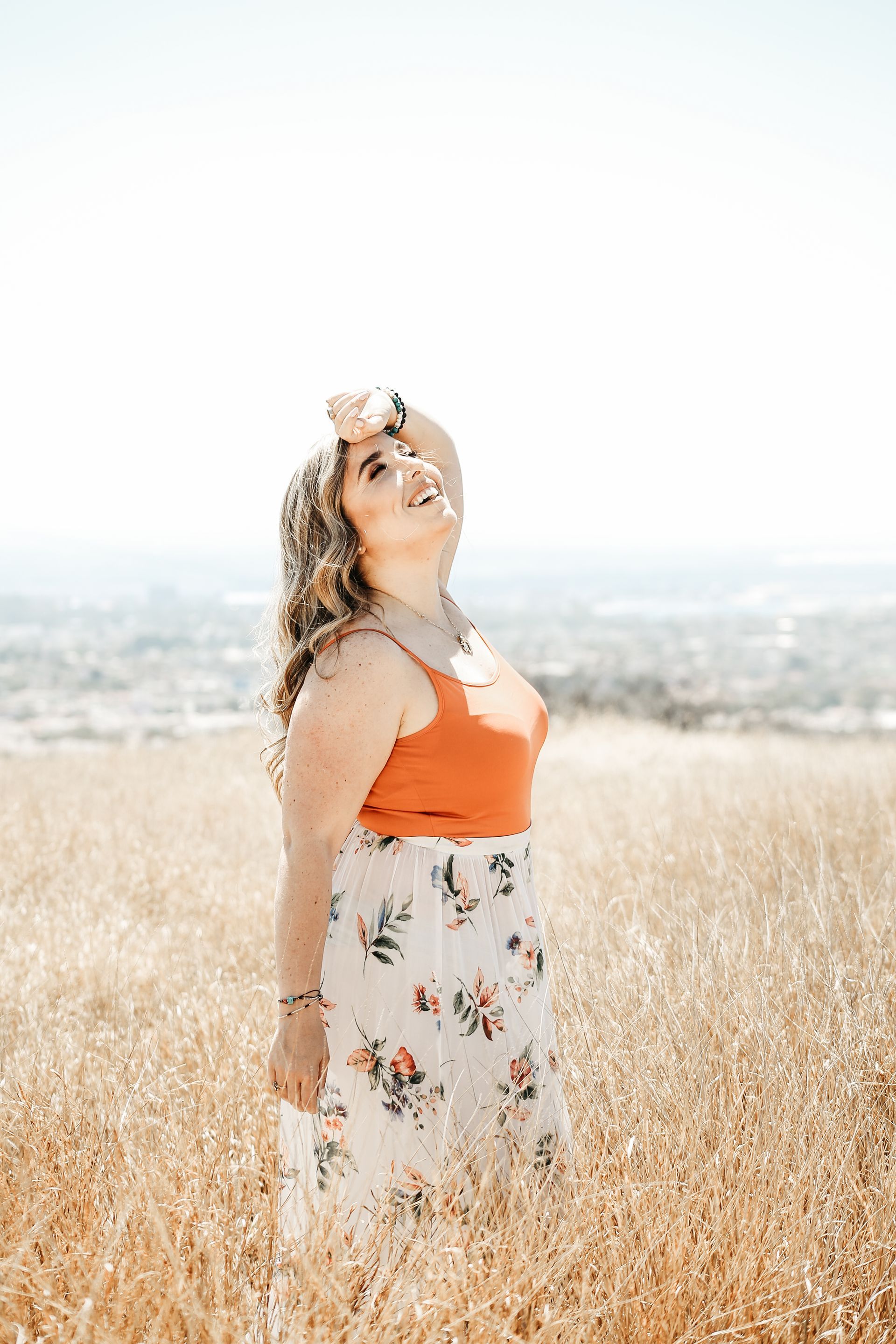 Retrato profesional cinematográfico para marca personal y especialistas médicos realizado por RomRom. 6 DE COPAS