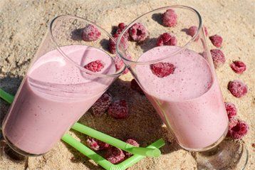 two glass of strawberry