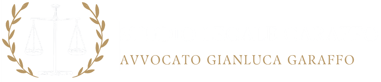 Logo dell'Avvocato Gianluca Garaffo con corona d'alloro e icona della bilancia della giustizia.