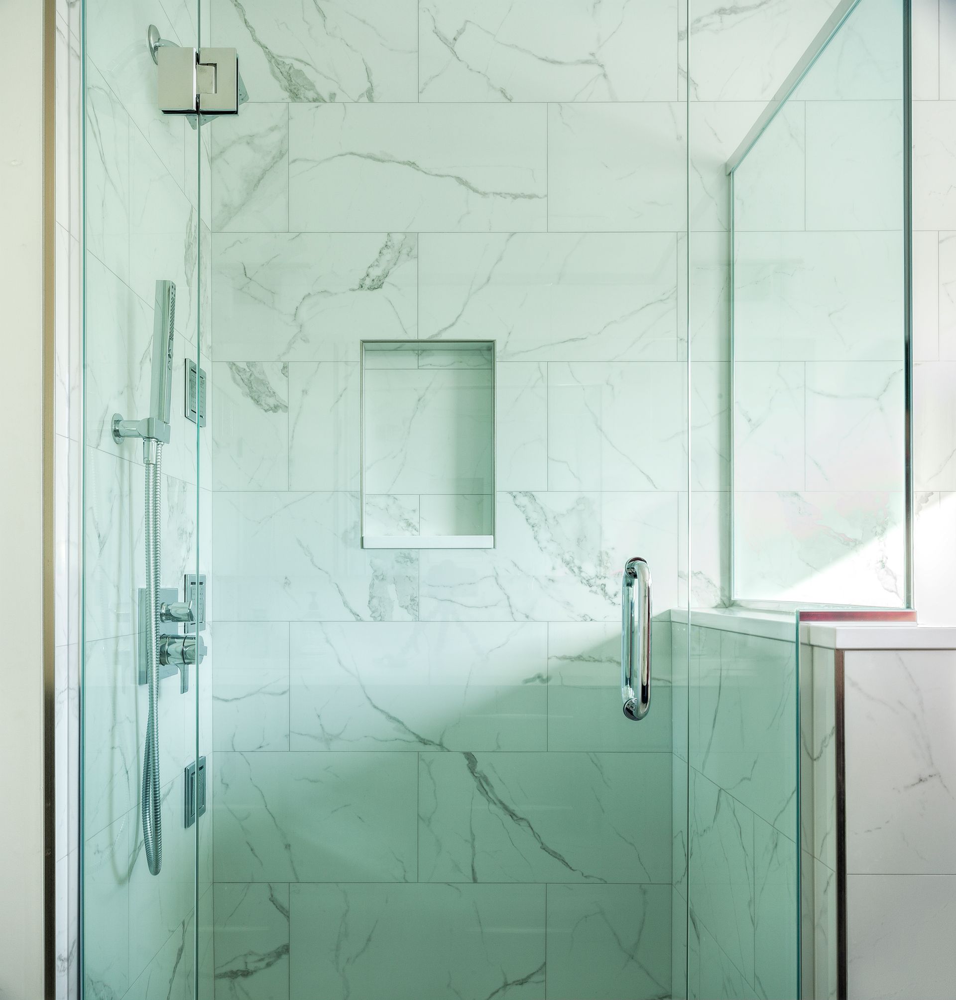 Tuxedo Bathrooms & Kitchen
