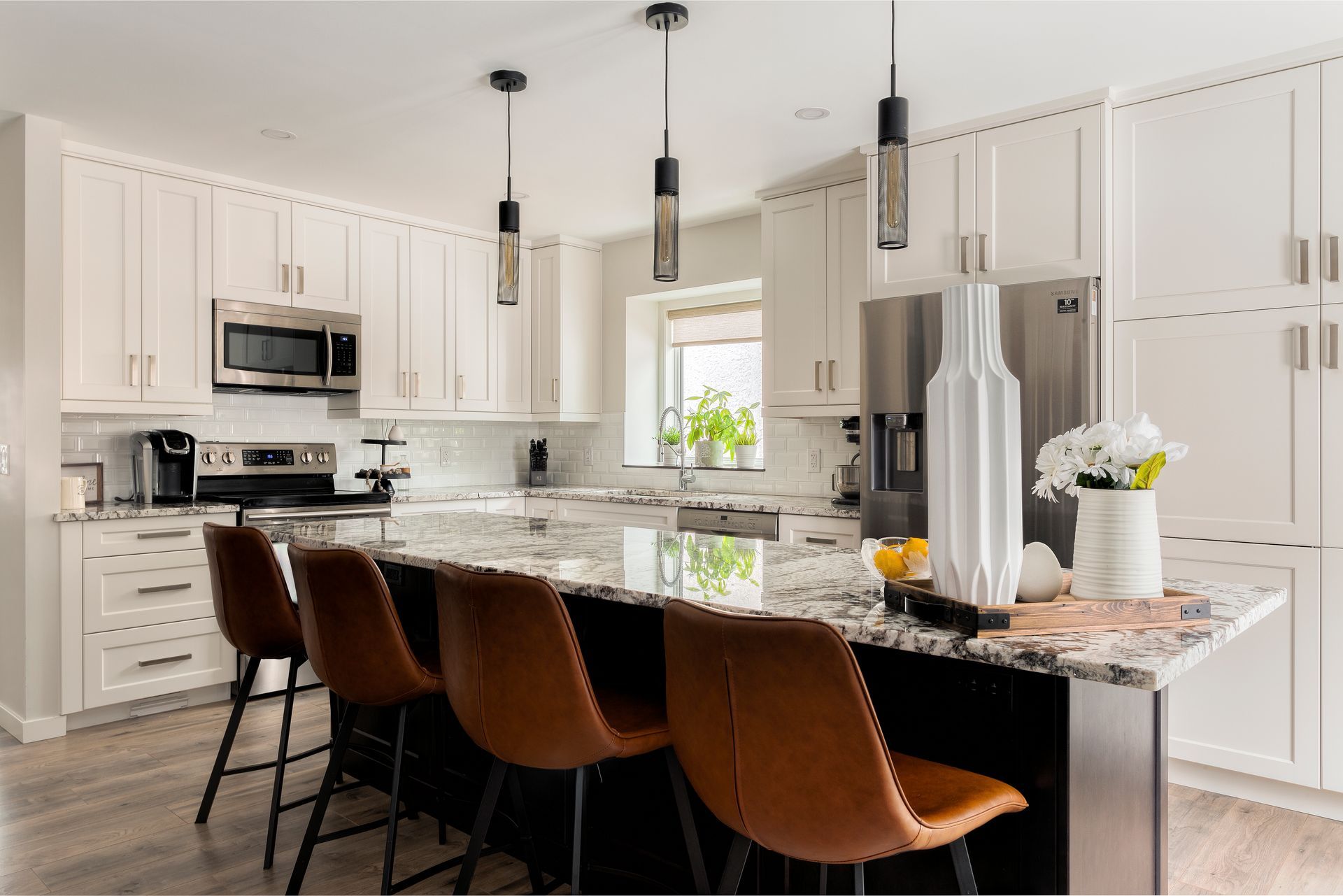 Island Lakes Kitchens