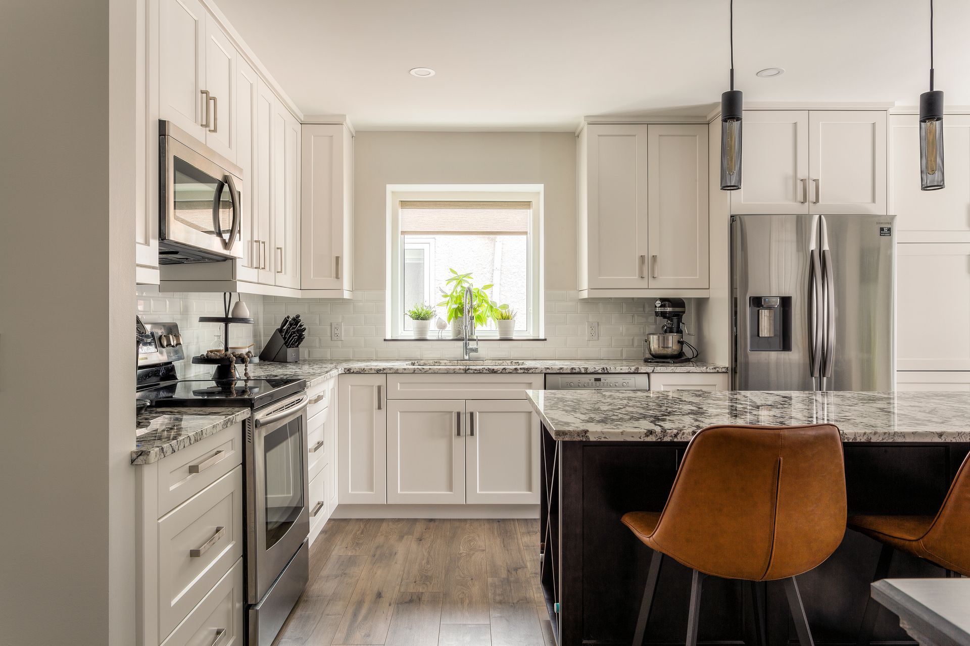 Island Lakes Kitchens