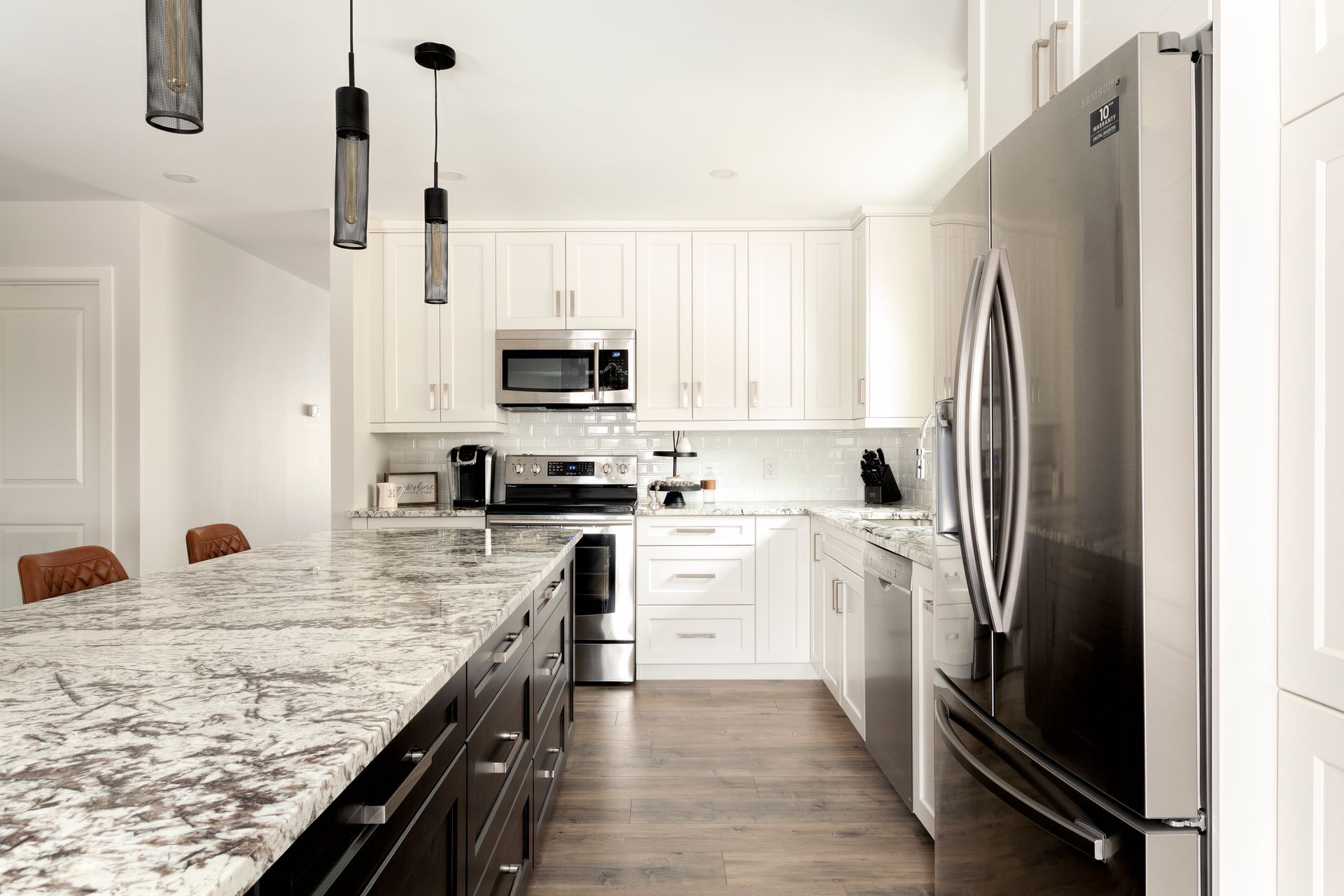 Island Lakes Kitchens