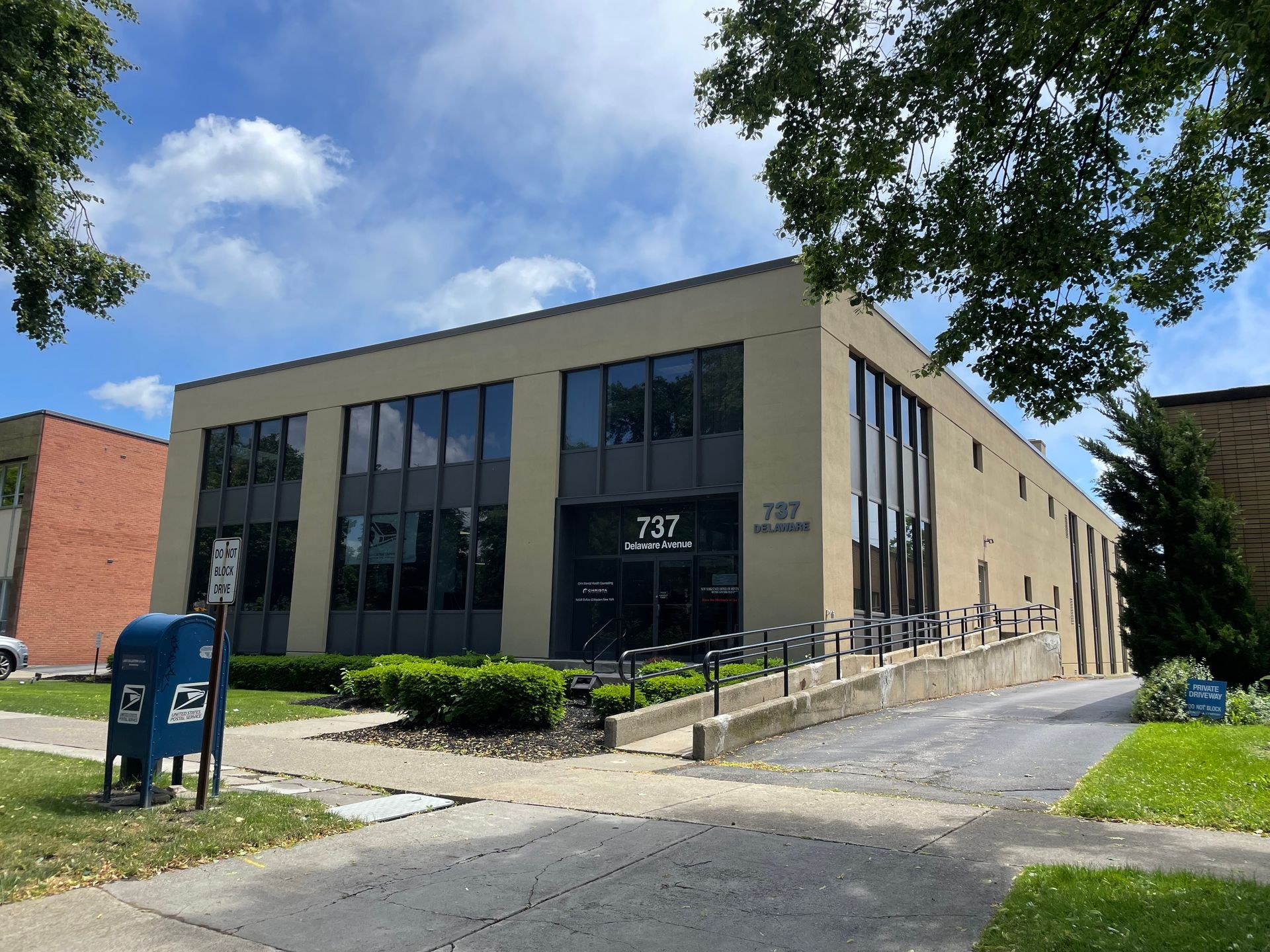 737 Delaware