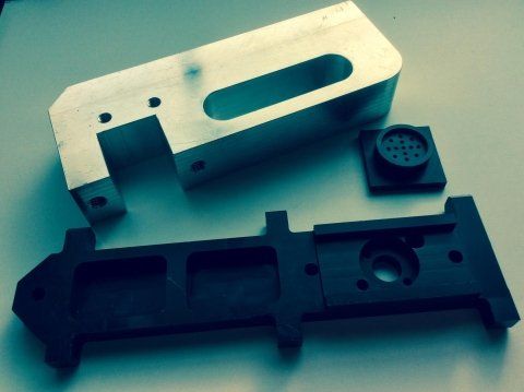 realizzazione parti in metallo per l'industria