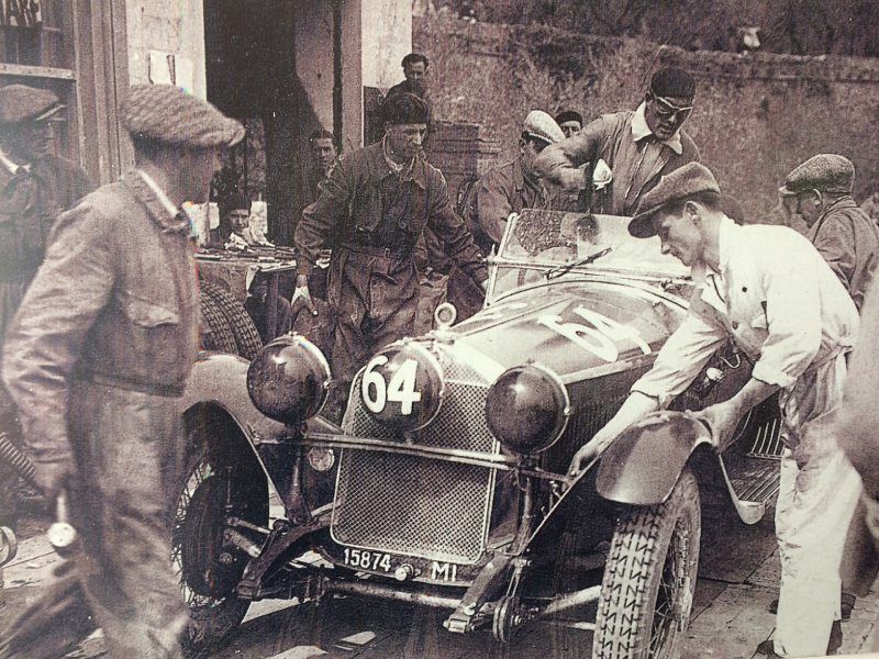 officina per auto della mille miglia