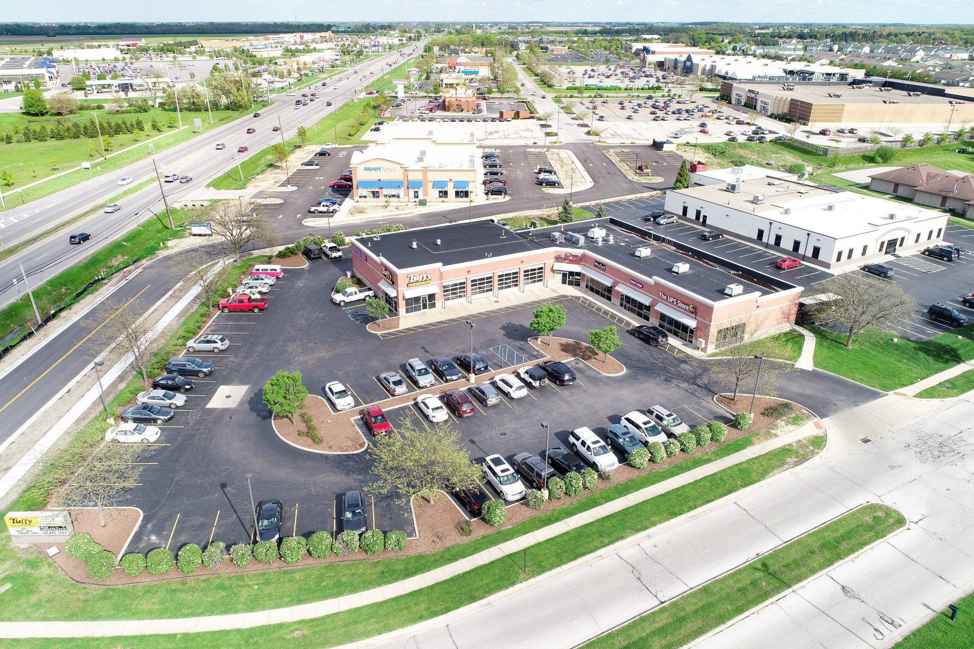 Oakmead Perrysburg, Perrysburg, OH - Riverhills Holdings, Inc.