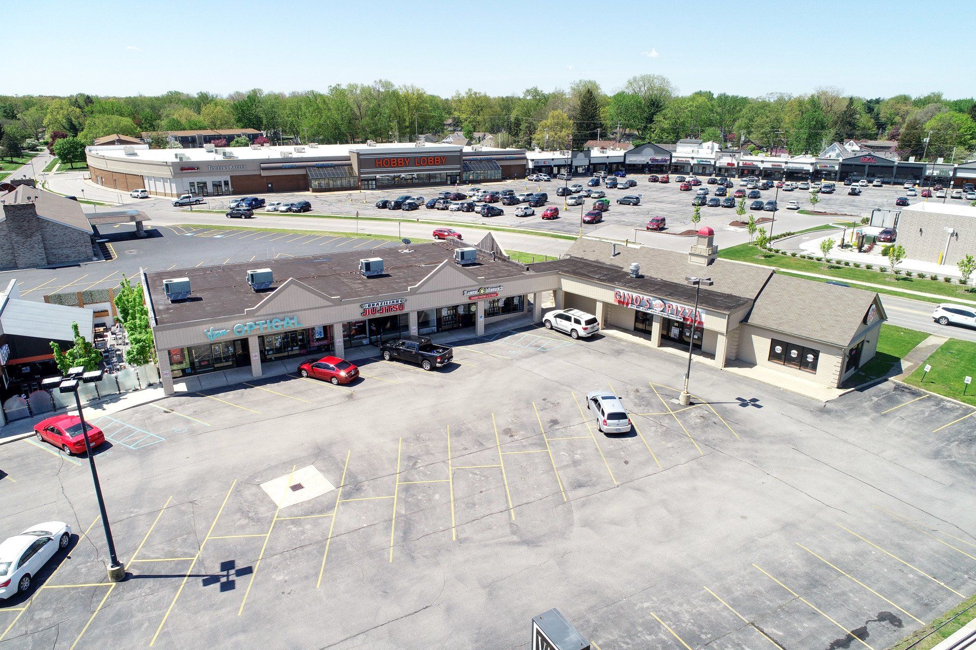 Omni II Plaza, Toledo, Ohio - Riverhills Holdings, Inc.