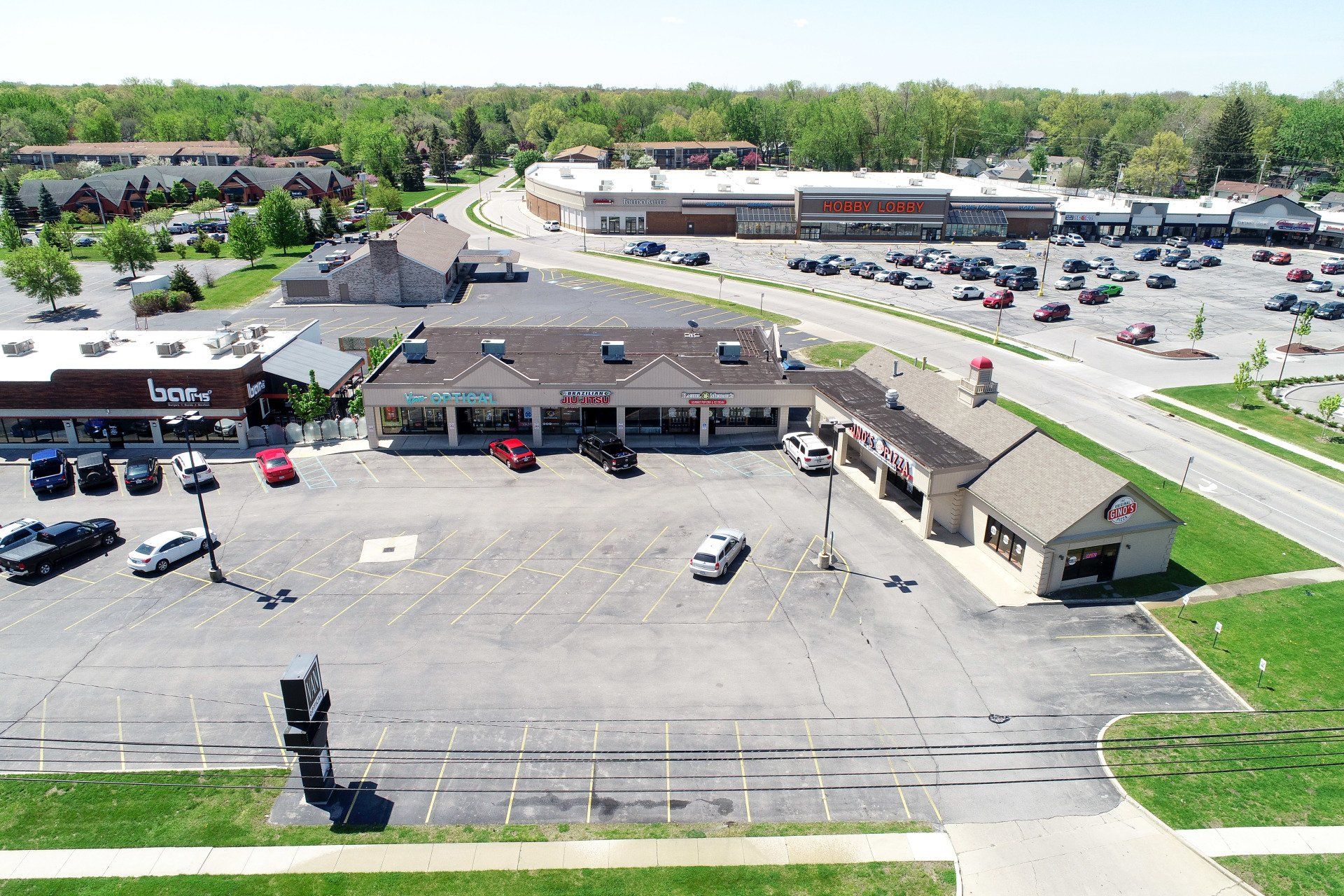 Omni II Plaza, Toledo, Ohio - Riverhills Holdings, Inc.