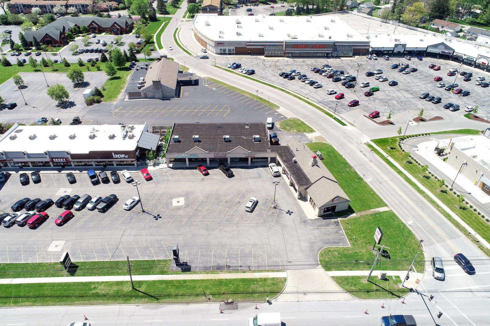 Omni II Plaza, Toledo, Ohio - Riverhills Holdings, Inc.