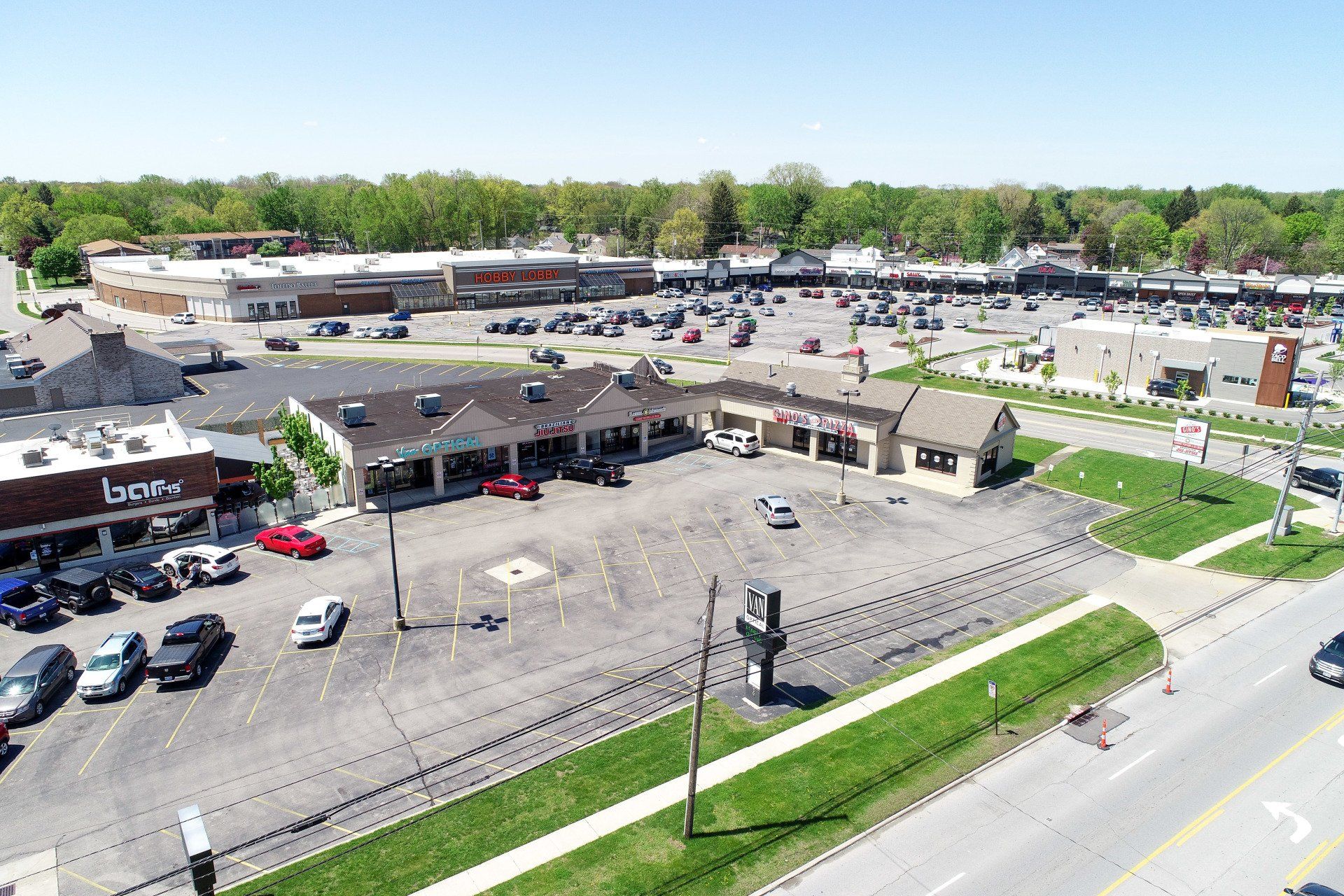 Omni II Plaza, Toledo, Ohio - Riverhills Holdings, Inc.