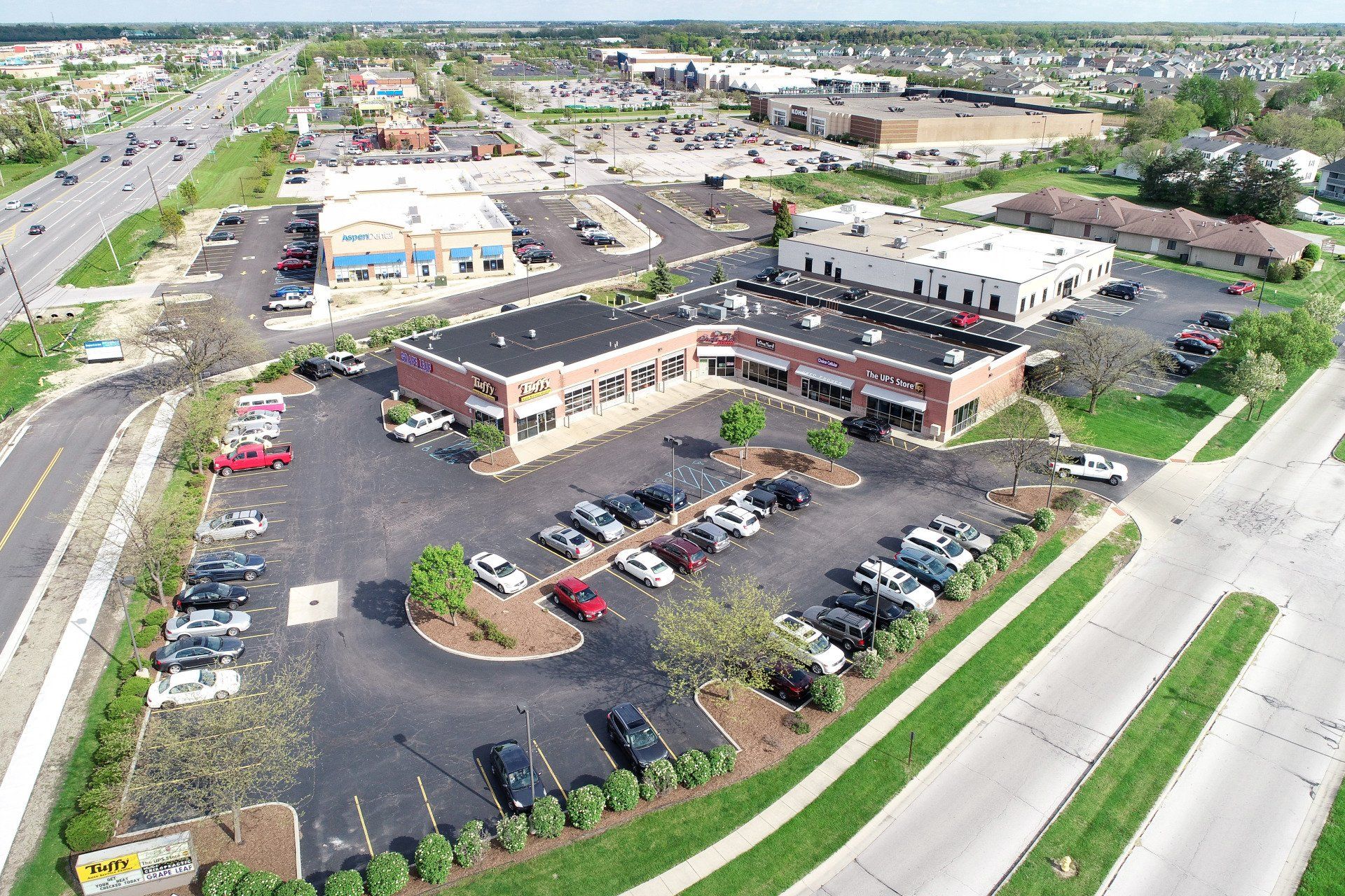 Oakmead Perrysburg, Perrysburg, OH - Riverhills Holdings, Inc.