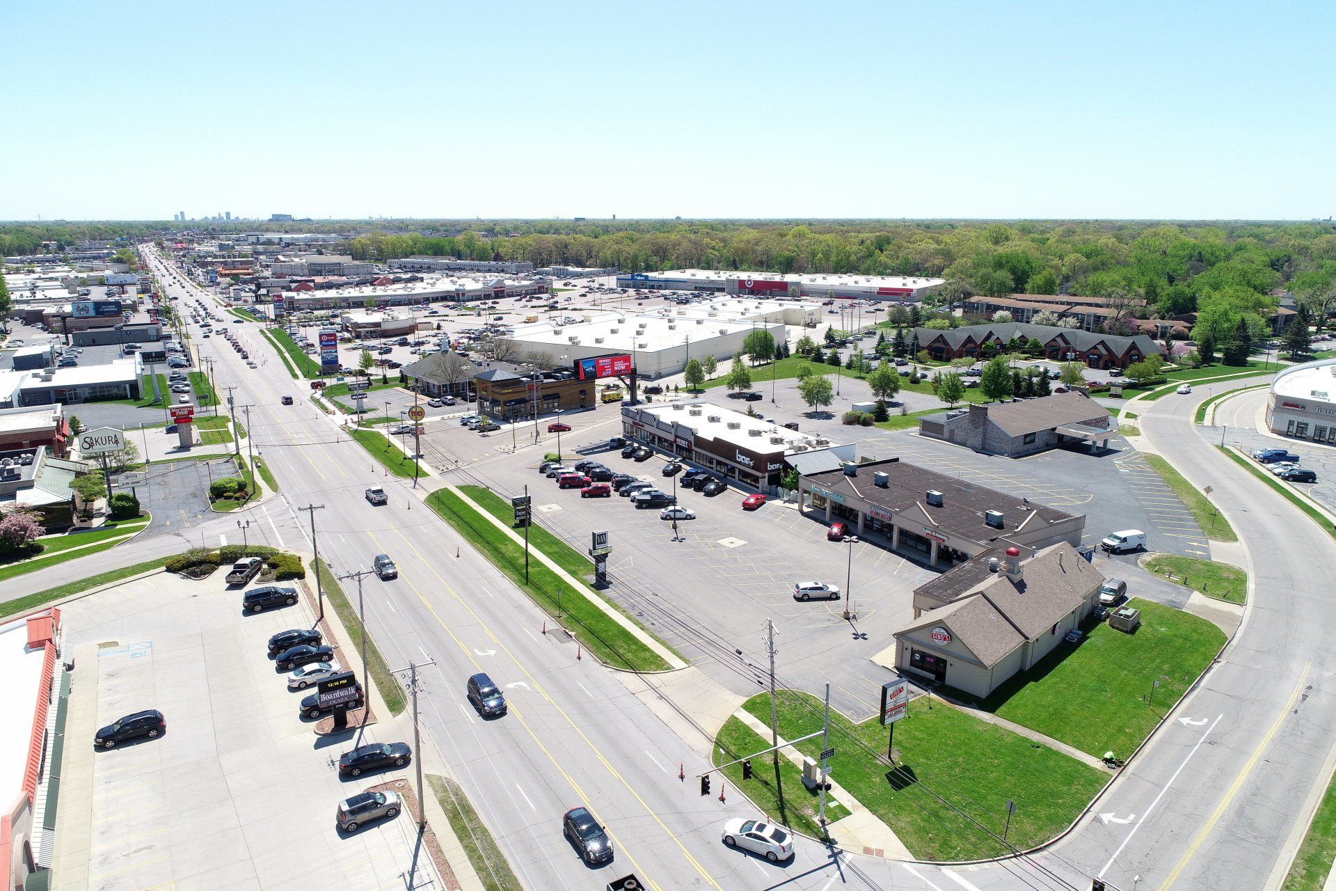 Omni II Plaza, Toledo, Ohio - Riverhills Holdings, Inc.