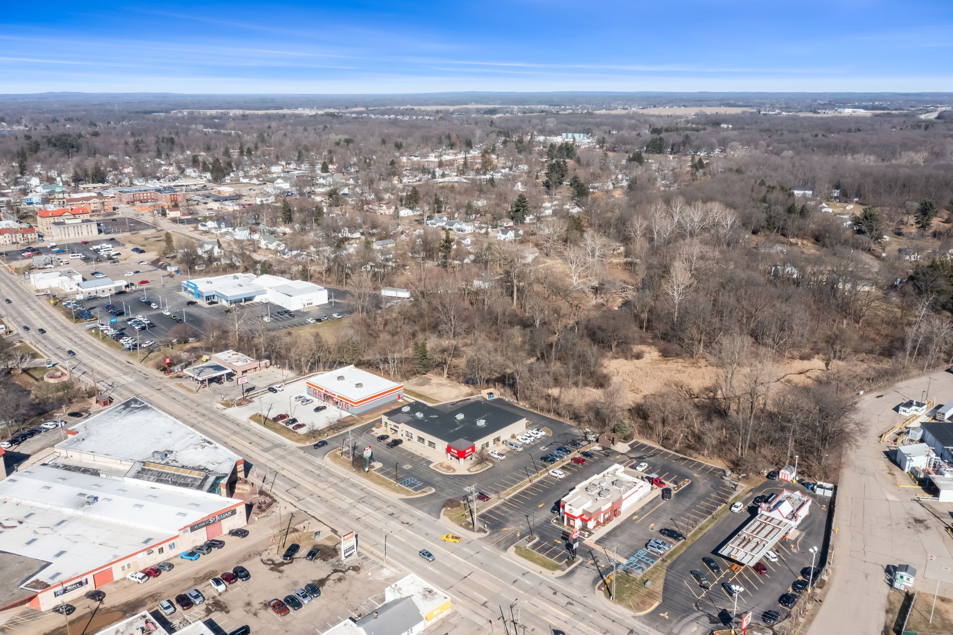 Paw Paw Retail Center, Paw Paw, MI - Riverhills Holdings, Inc.