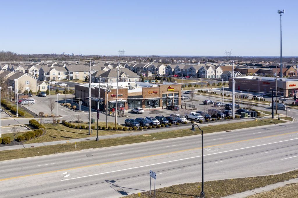 London Place Plaza, Grove City, Ohio - Riverhills Holdings, Inc.