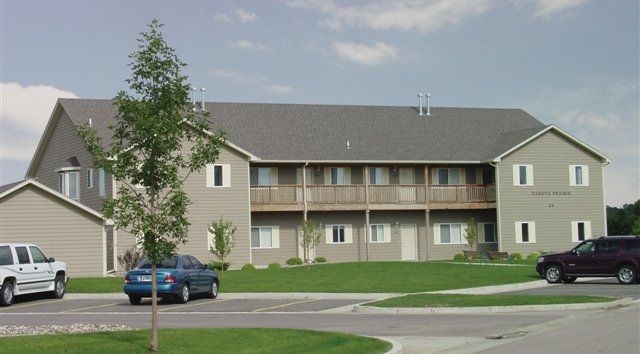 dakota prairie apartments exterior