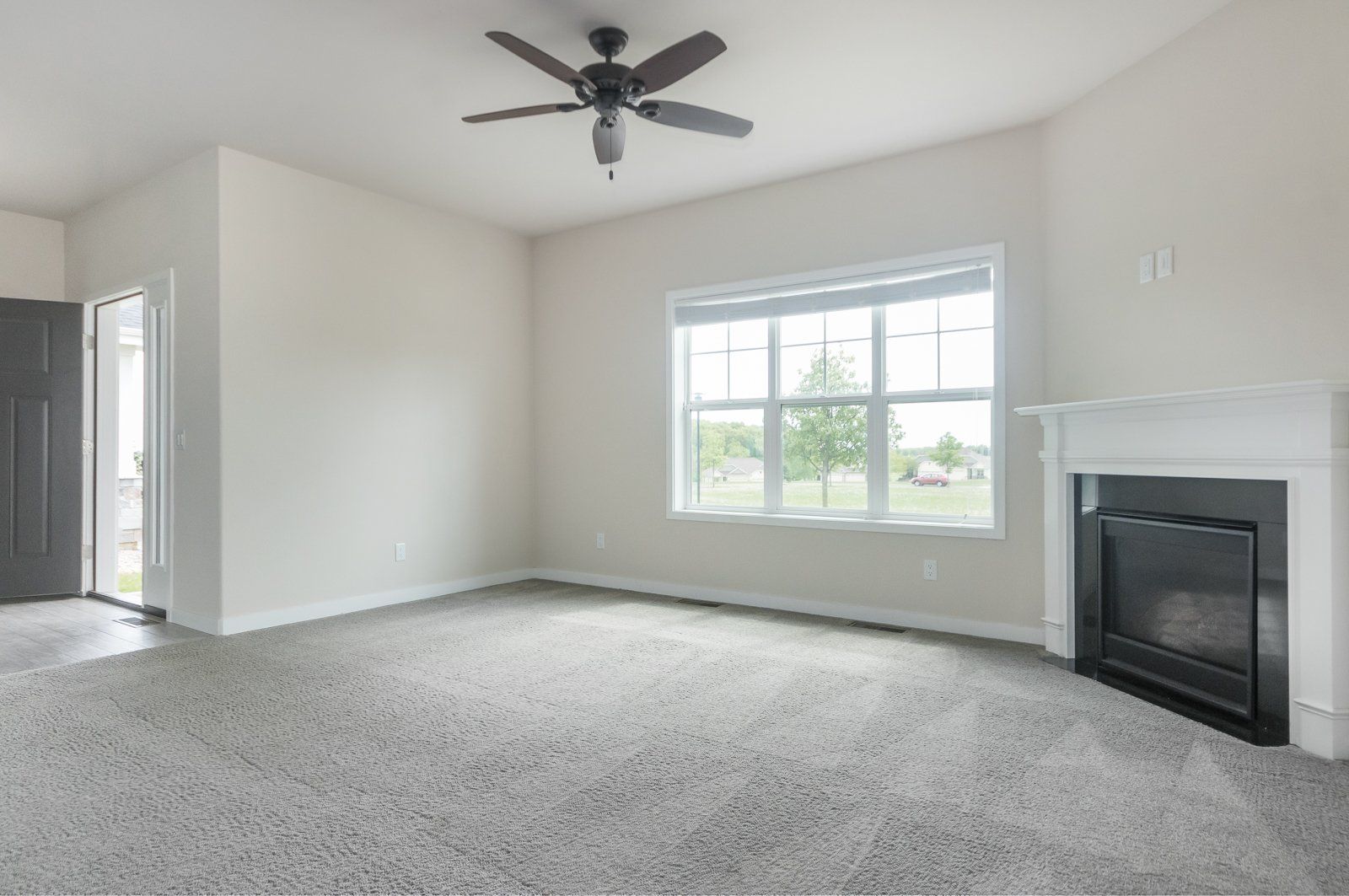 Aspire Homes room with ceiling fan