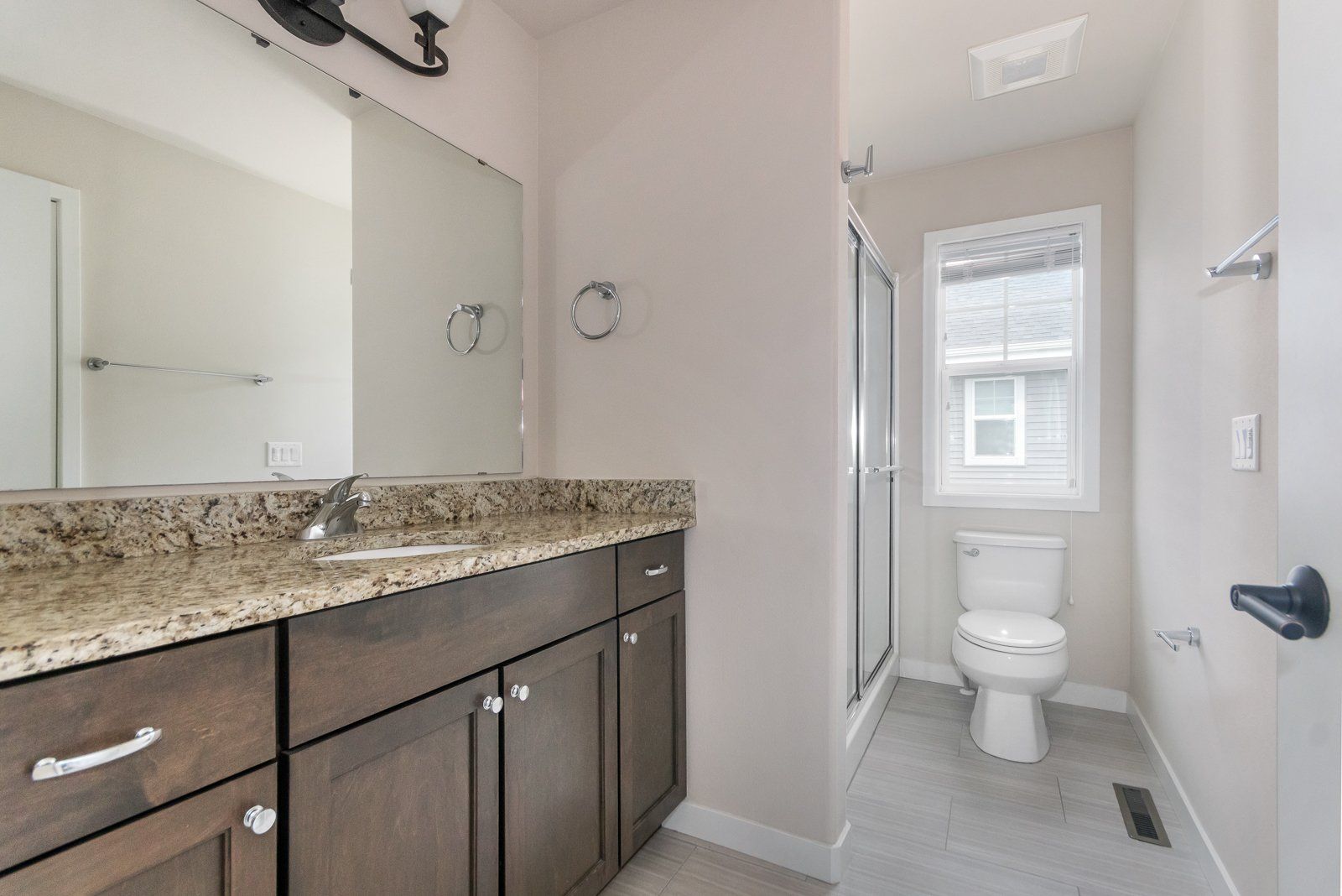 Aspire Homes bathroom counter 2