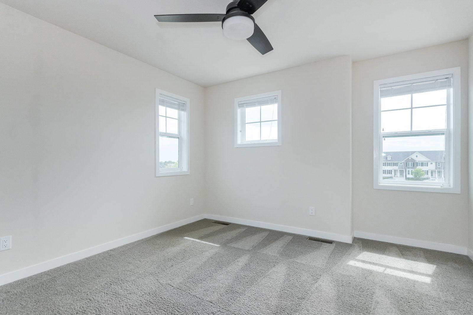 Aspire Homes front bedroom 2