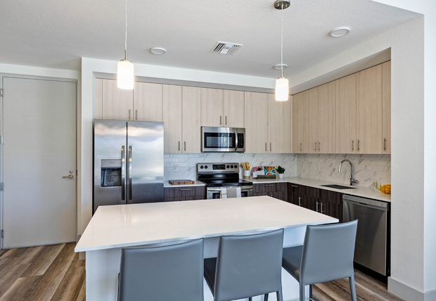 Serenity Stuart Building view