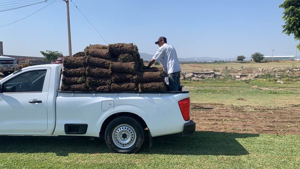 PASTO EN ROLLO RANCHO ARANDA