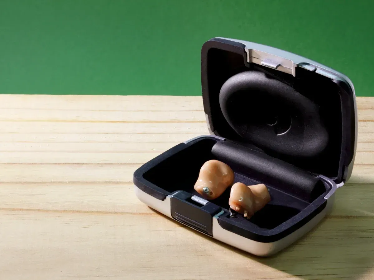 Both Oticon and Phonak offer rechargeable hearing aids. Oticon's long-lasting lithium-ion batteries and Phonak’s quick charging features support a full day’s use in less than 30 minutes.