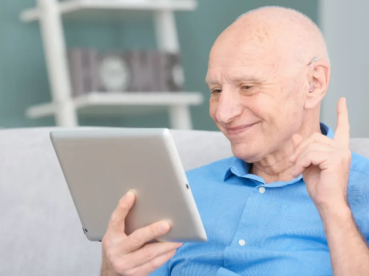 Compare the Bluetooth connectivity features of Oticon and Phonak hearing aids, from seamless iOS and Android integration in Oticon devices to Phonak's universal Bluetooth and RogerDirect™ technology for enhanced compatibility