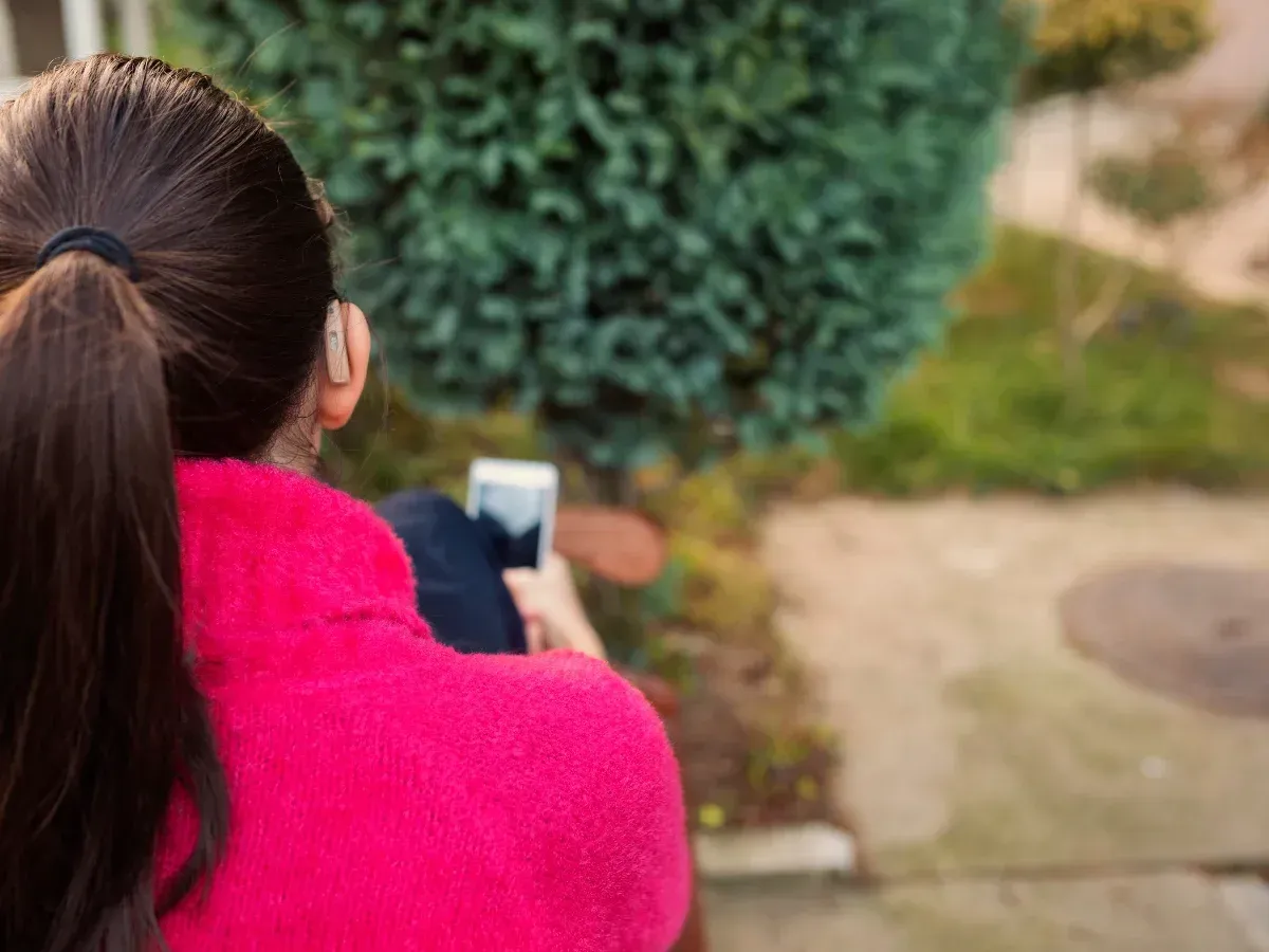 Explore additional features of Oticon and Phonak hearing aids, such as Oticon’s Tinnitus SoundSupport™ and Phonak’s Roger™ microphone system, enhancing sound quality and user comfort in challenging environments.