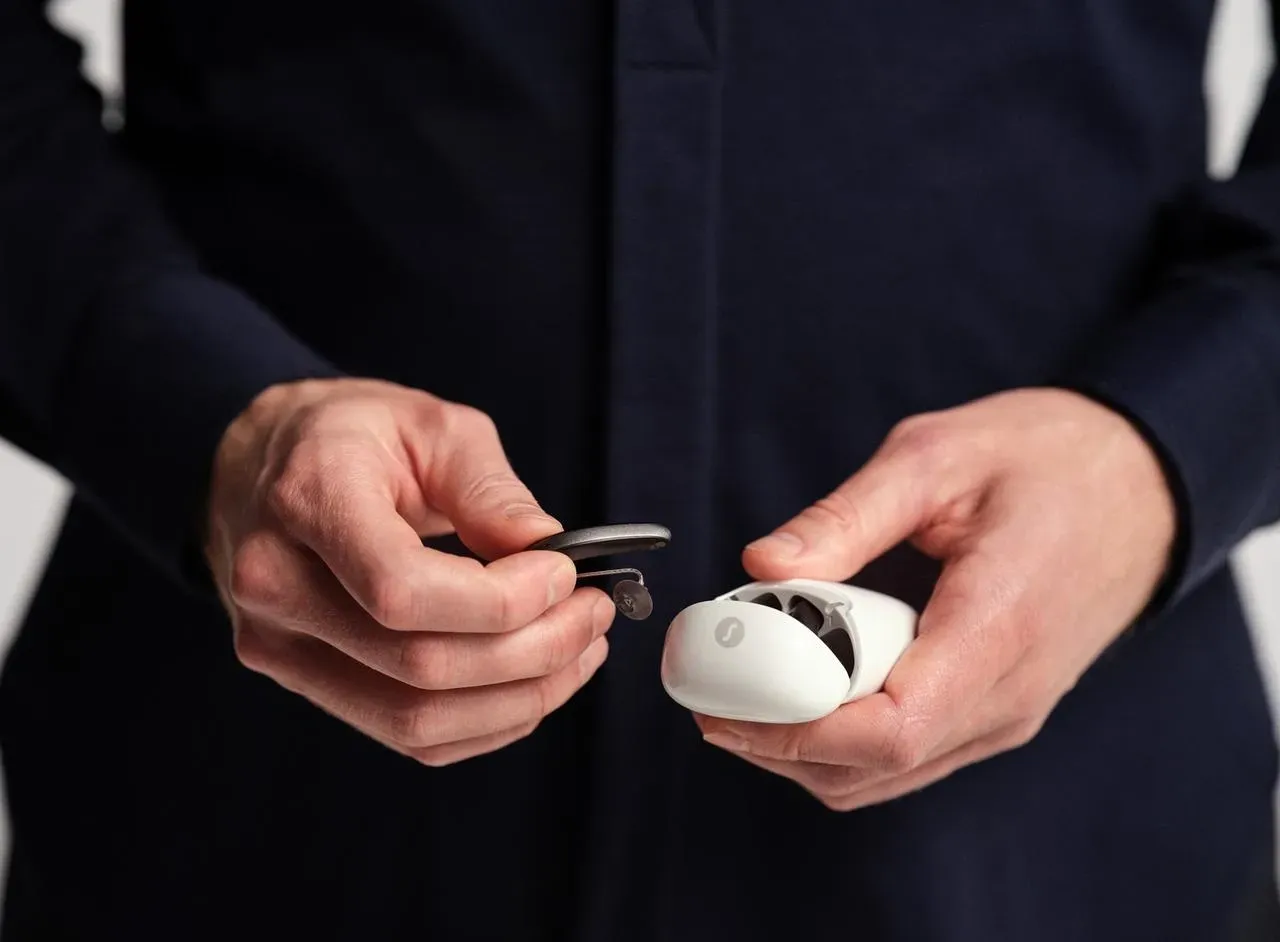 Styletto AX taken out of charger