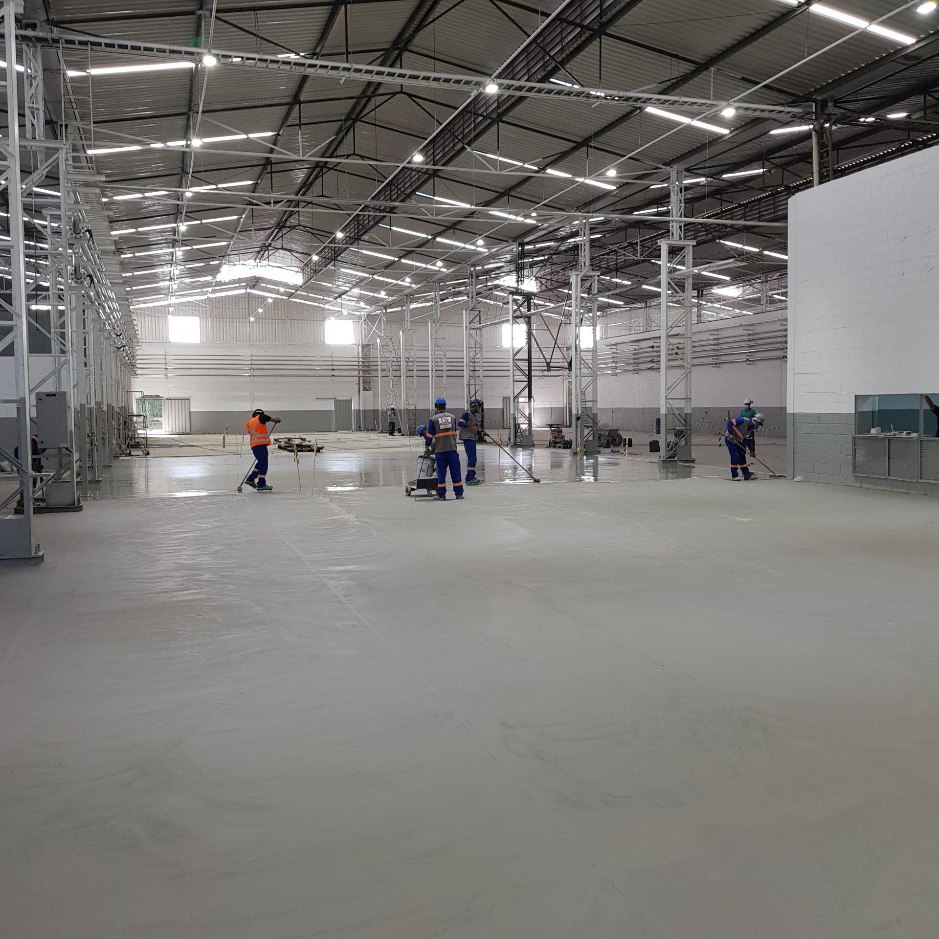 REVESTIMENTO DE ALTO DESEMPENHO, REVESTIMENTO GALPÃO, REVESTIMENTO, URETANO, LAPIDAÇÃO