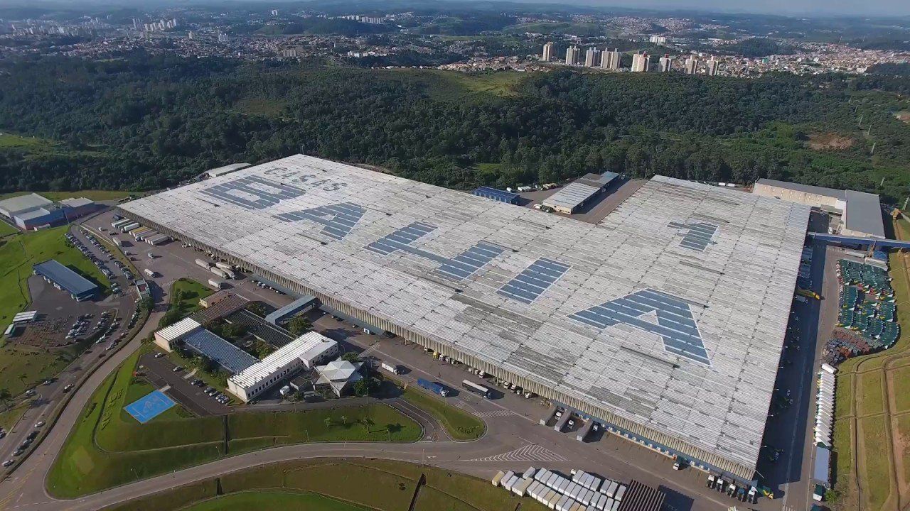 Piso industrial, pavimento de concreto e Revestimento de alto desempenho.